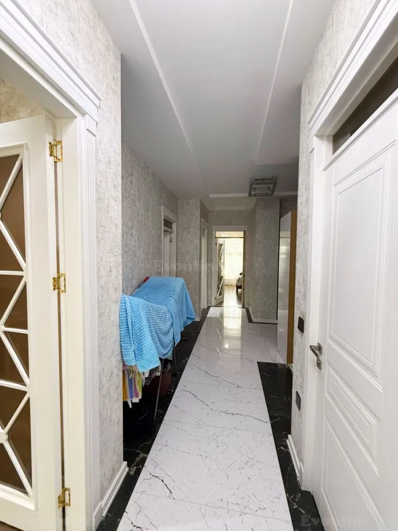 Satılır 4 otaqlı Mənzil Yeni tikili 135 m² Xətai r. - şəkil 15