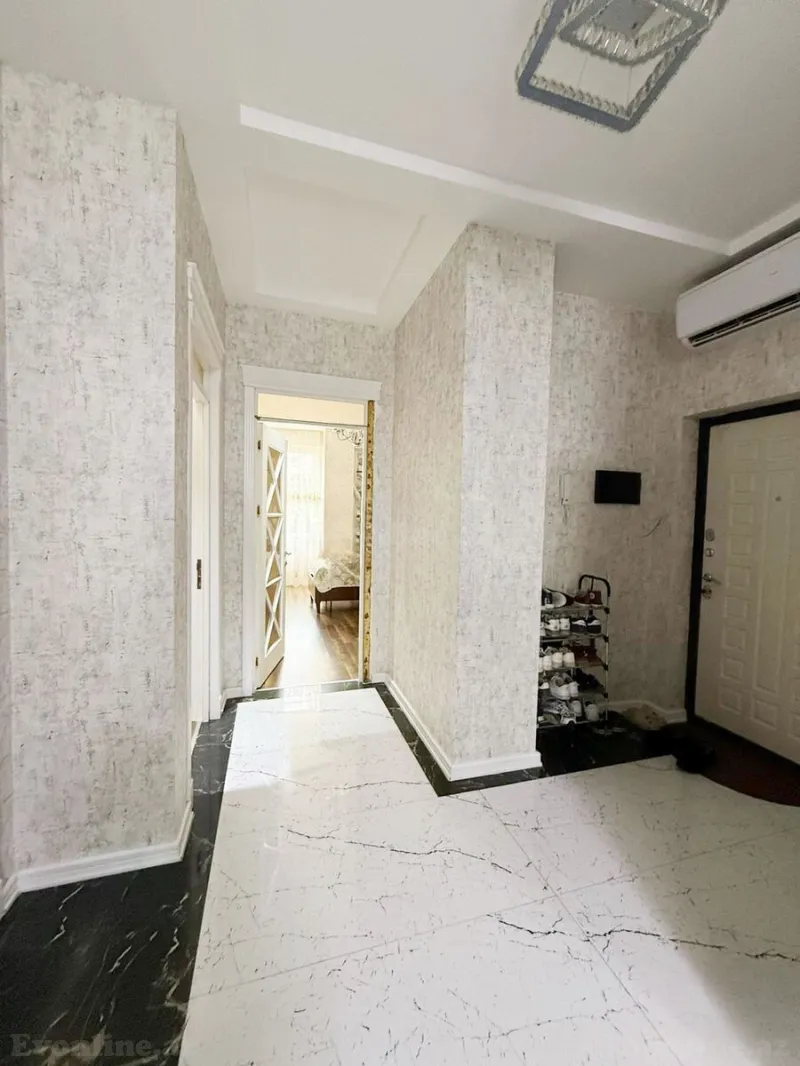 Satılır 4 otaqlı Mənzil Yeni tikili 135 m² Xətai r. - şəkil 16