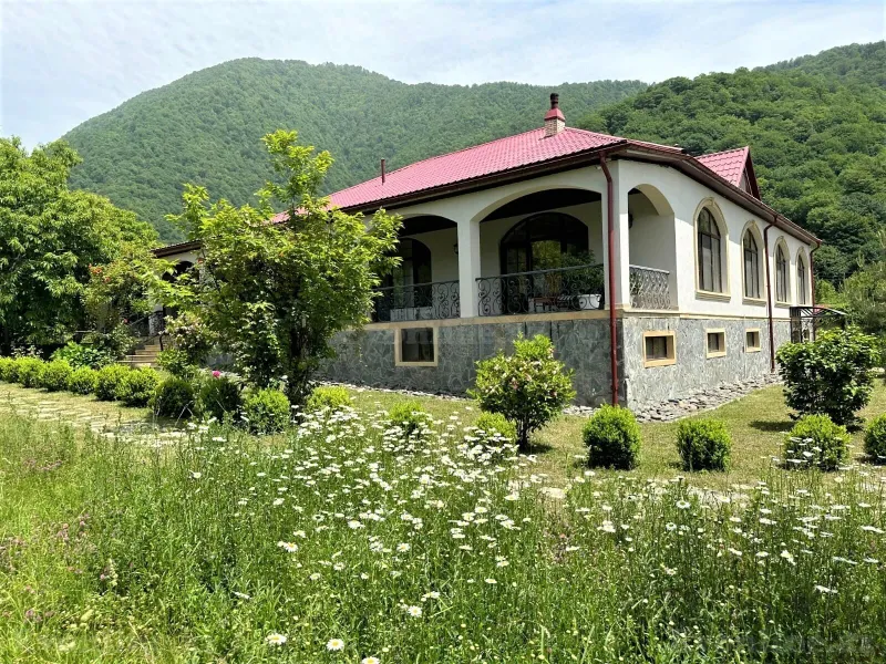 Satılır 5 otaqlı Həyət evi 460 m² Qəbələ - şəkil 2