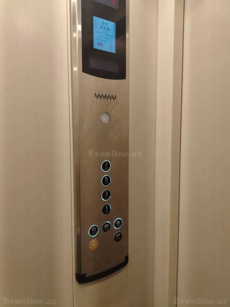 3 otaqlı Mənzil 75 m² Xalqlar Dostluğu m. Satılır