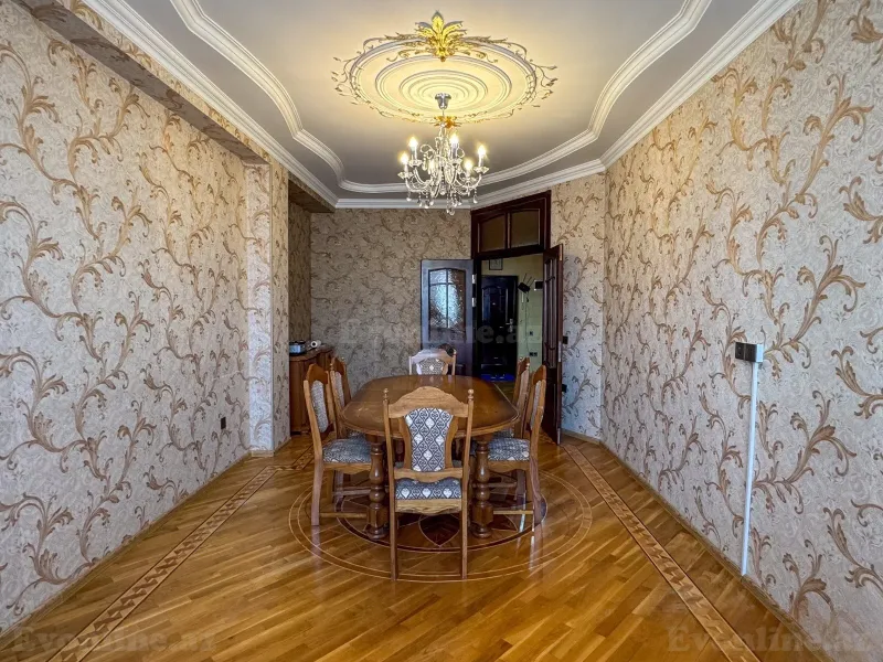3 otaqlı Mənzil 95 m² Memar Əcəmi m. Satılır