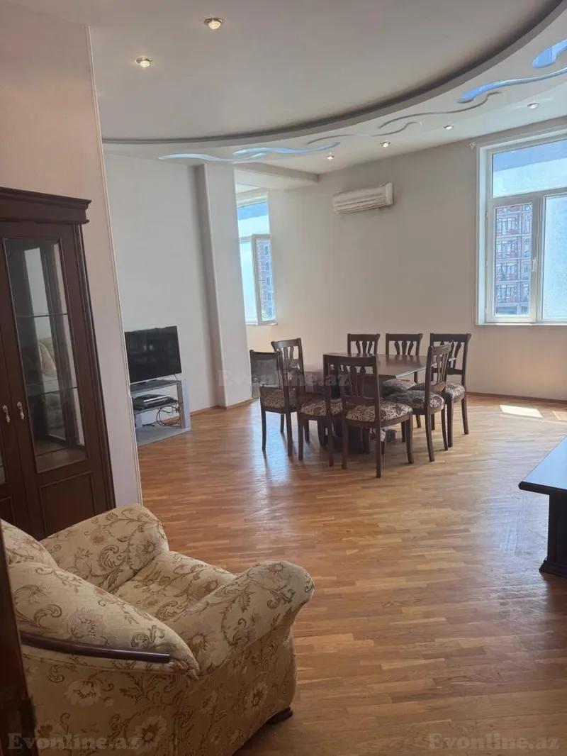 Kirayə verilir 2 otaqlı Mənzil Yeni tikili 90 m² 28 May m. - şəkil 2