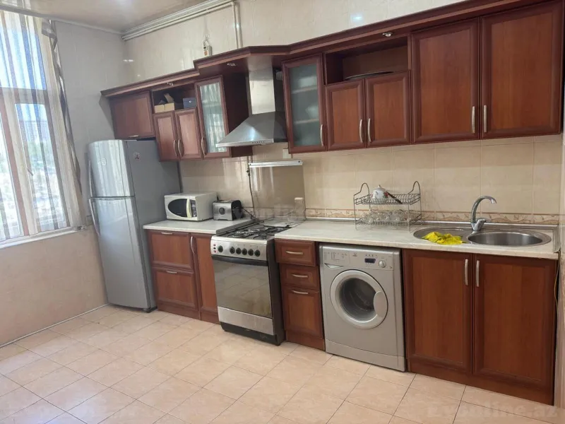 Kirayə verilir 2 otaqlı Mənzil Yeni tikili 90 m² 28 May m. - şəkil 4