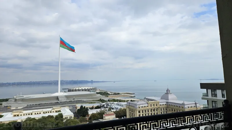 4 otaqlı Mənzil 178 m² Bayıl Kirayə verilir