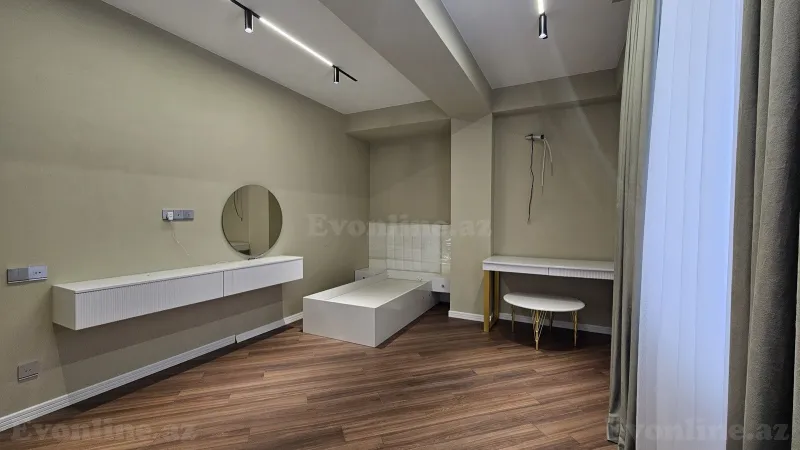 Kirayə verilir 4 otaqlı Mənzil Yeni tikili 178 m² Bayıl - şəkil 23