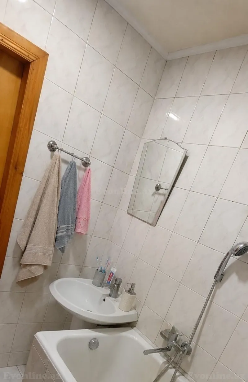 Kirayə verilir 3 otaqlı Mənzil Köhnə tikili 60 m² Azadlıq prospekti m. - şəkil 11