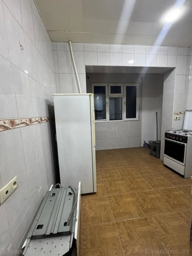 Satılır 2 otaqlı Mənzil Köhnə tikili 65 m² 20 Yanvar m. - şəkil 15