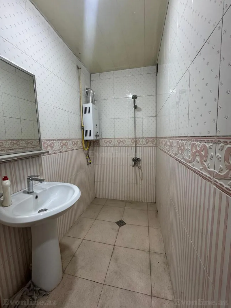 Satılır 2 otaqlı Mənzil Köhnə tikili 65 m² 20 Yanvar m. - şəkil 17