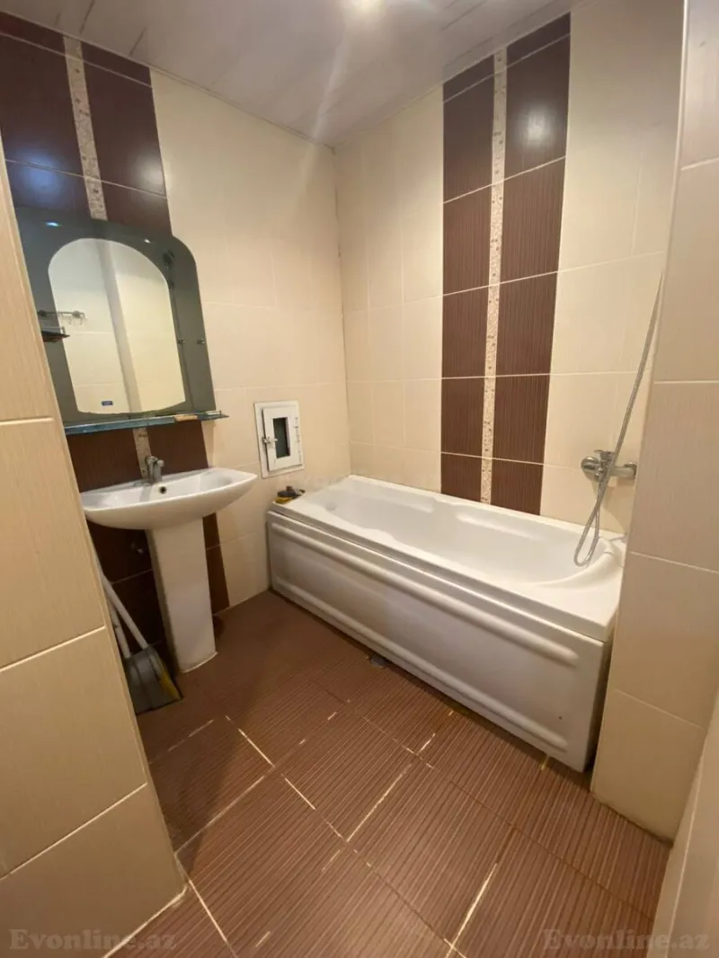 Satılır 2 otaqlı Mənzil Yeni tikili 70 m² Gənclik m. - şəkil 11