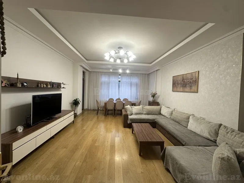Bakı, Nəsimi r.da 3 otaqlı mənzil satılır