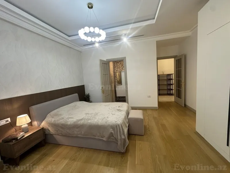Satılır 3 otaqlı Mənzil Yeni tikili 130 m² Nəsimi r. - şəkil 4
