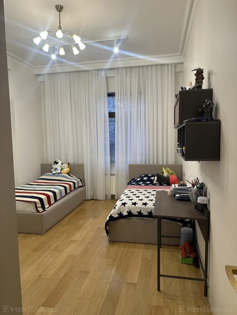 Satılır 3 otaqlı Mənzil Yeni tikili 130 m² Nəsimi r. - şəkil 6