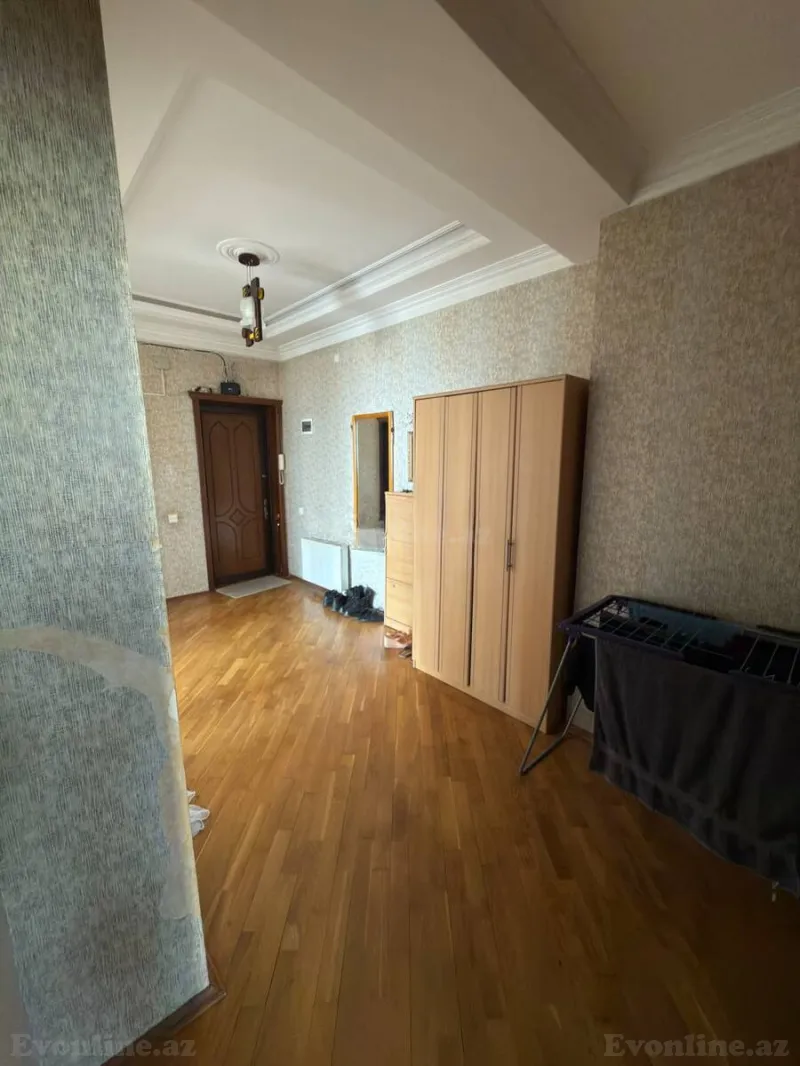 Satılır 3 otaqlı Mənzil Yeni tikili 110 m² Elmlər Akademiyası m. - şəkil 13