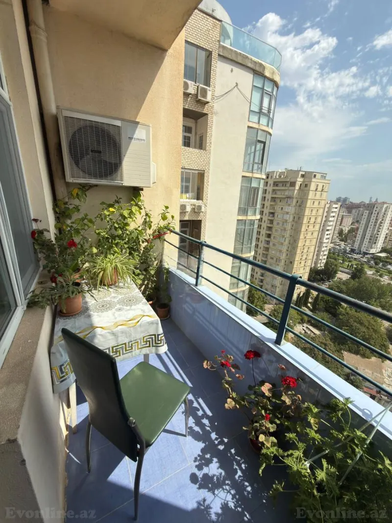 Satılır 3 otaqlı Mənzil Yeni tikili 110 m² Elmlər Akademiyası m. - şəkil 16