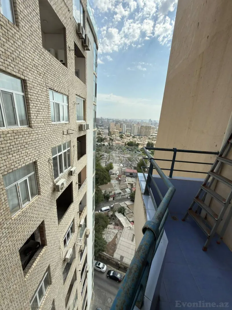 Satılır 3 otaqlı Mənzil Yeni tikili 110 m² Elmlər Akademiyası m. - şəkil 21