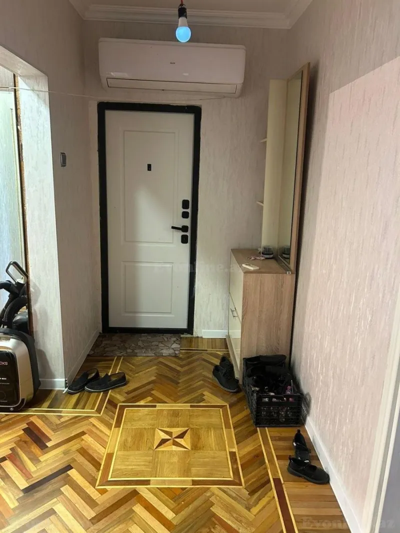 Satılır 3 otaqlı Mənzil Köhnə tikili 72 m² Yeni Günəşli - şəkil 8