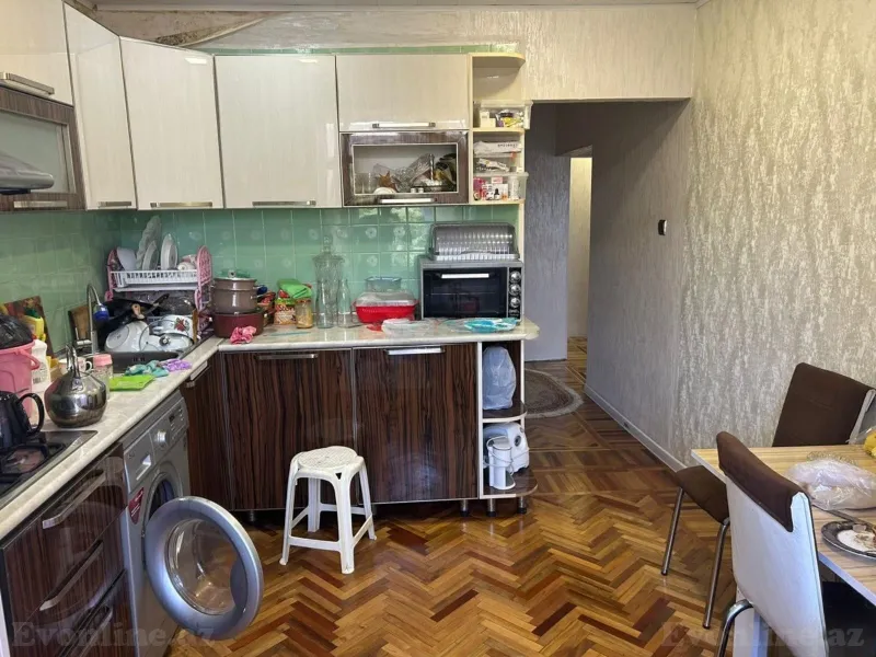 Satılır 3 otaqlı Mənzil Köhnə tikili 72 m² Yeni Günəşli - şəkil 9