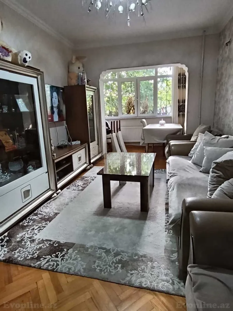 Satılır 2 otaqlı Mənzil Köhnə tikili 65 m² Binəqədi r. - şəkil 4