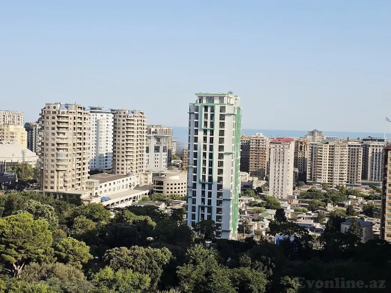 Bakı, Nəsimi r., Nizami m.da 7 otaqlı mənzil satılır