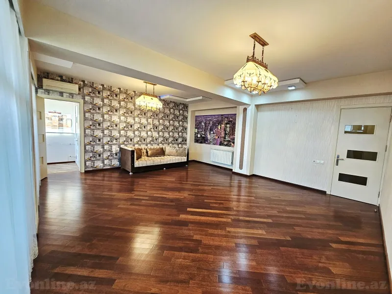 Satılır 7 otaqlı Mənzil Yeni tikili 550 m² Nizami m. - şəkil 8