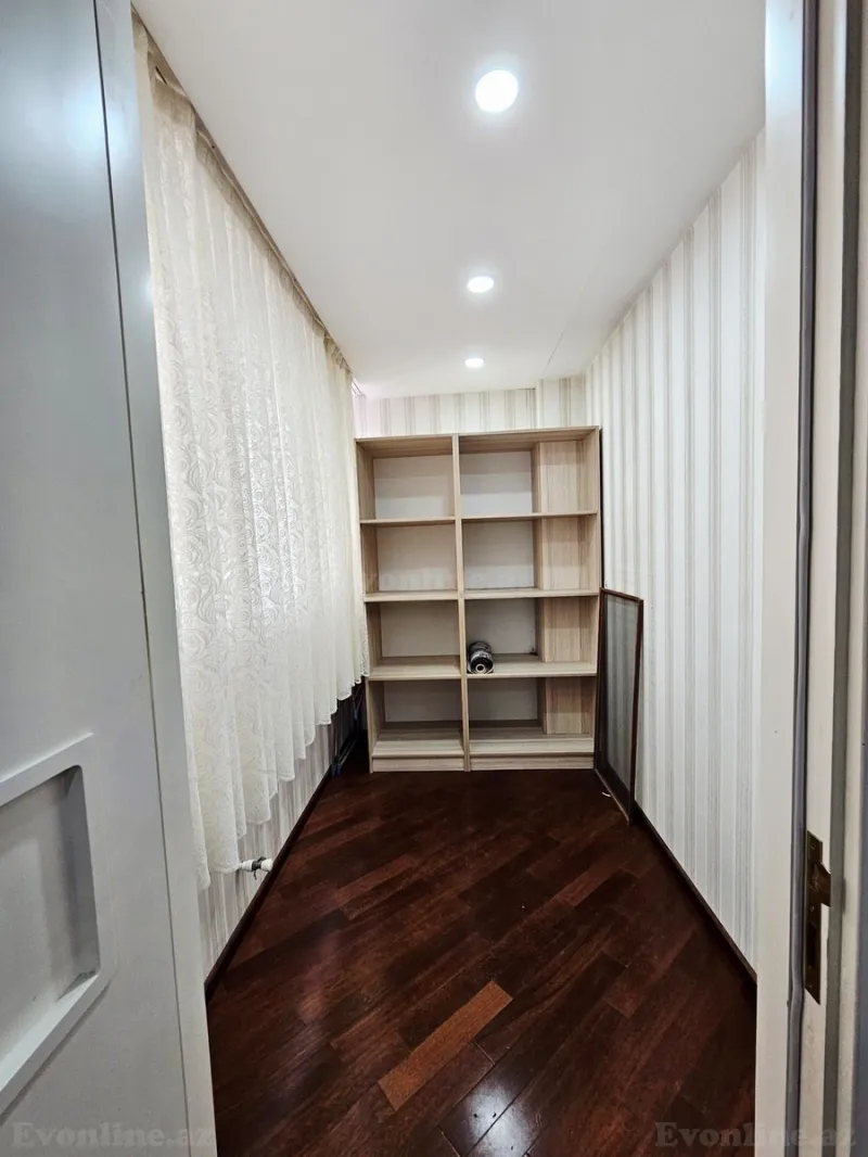 Satılır 7 otaqlı Mənzil Yeni tikili 550 m² Nizami m. - şəkil 15