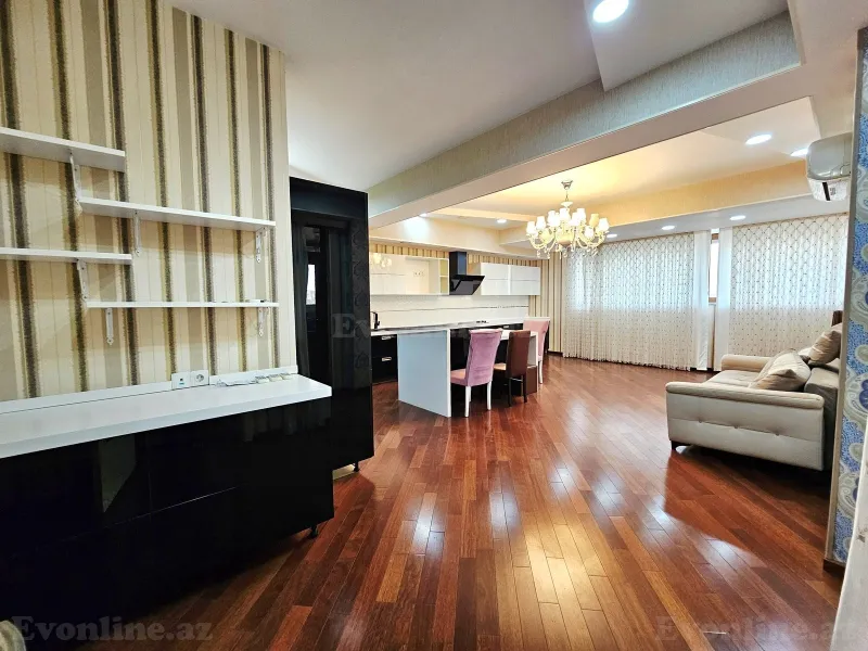Satılır 7 otaqlı Mənzil Yeni tikili 550 m² Nizami m. - şəkil 19