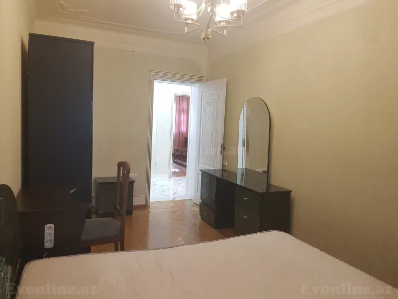 Kirayə verilir 3 otaqlı Mənzil Köhnə tikili 100 m² Gənclik m. - şəkil 21