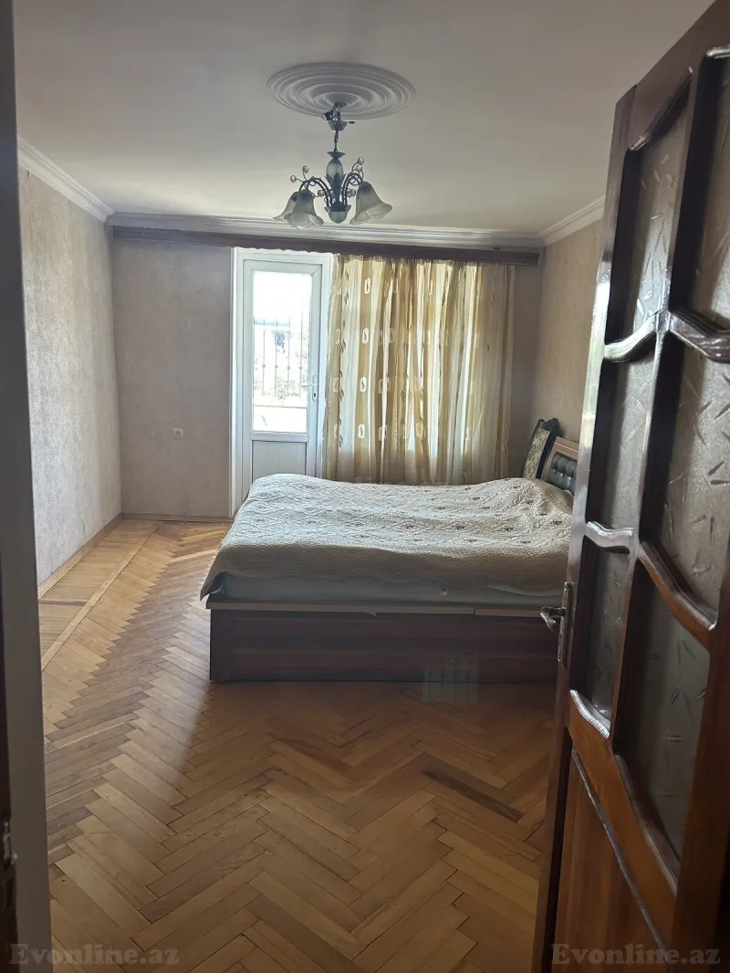 Satılır 3 otaqlı Mənzil Köhnə tikili 60 m² Gənclik m. - şəkil 3