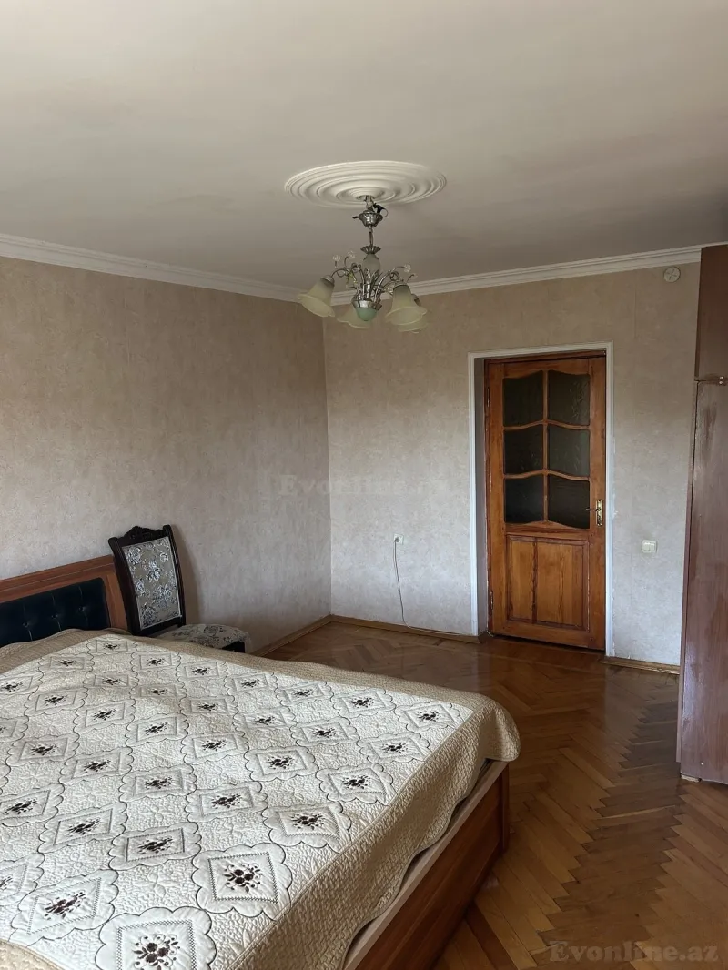 Satılır 3 otaqlı Mənzil Köhnə tikili 60 m² Gənclik m. - şəkil 4