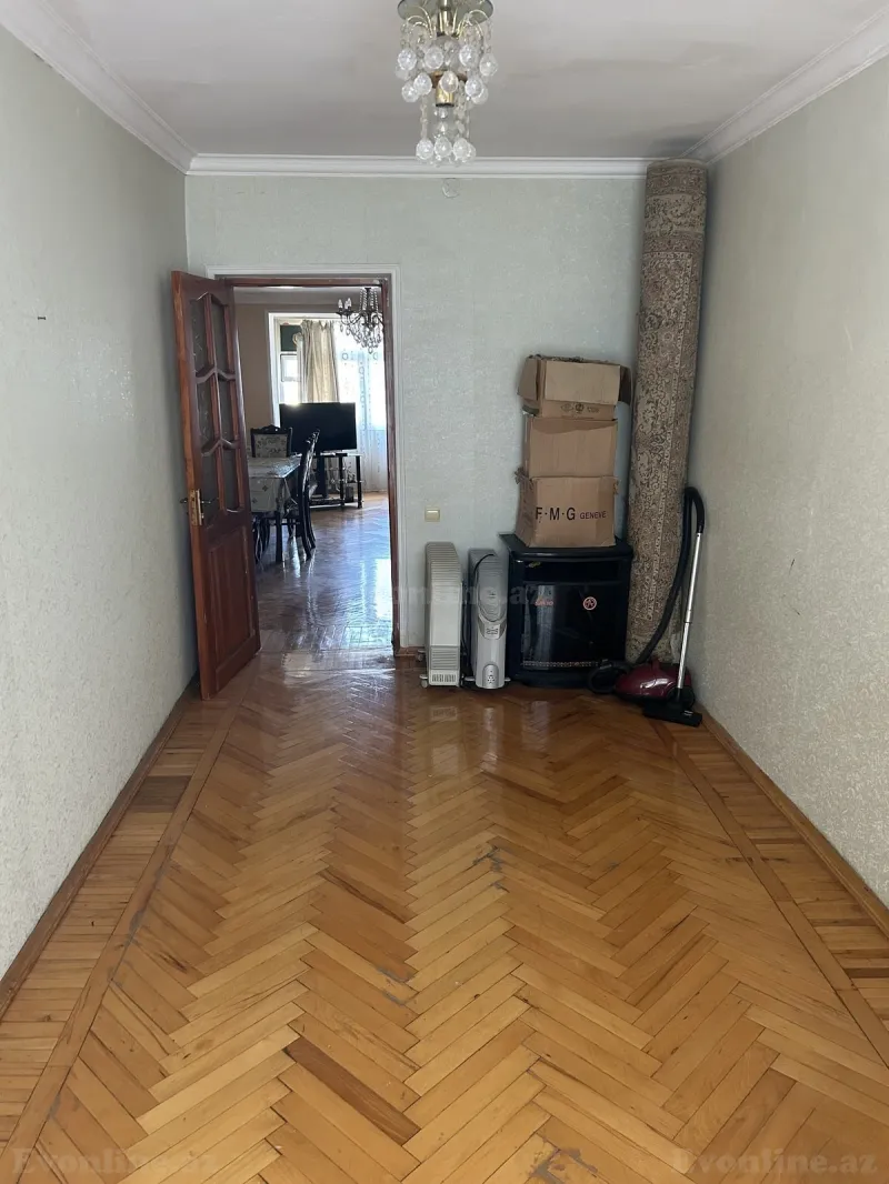 Satılır 3 otaqlı Mənzil Köhnə tikili 60 m² Gənclik m. - şəkil 6