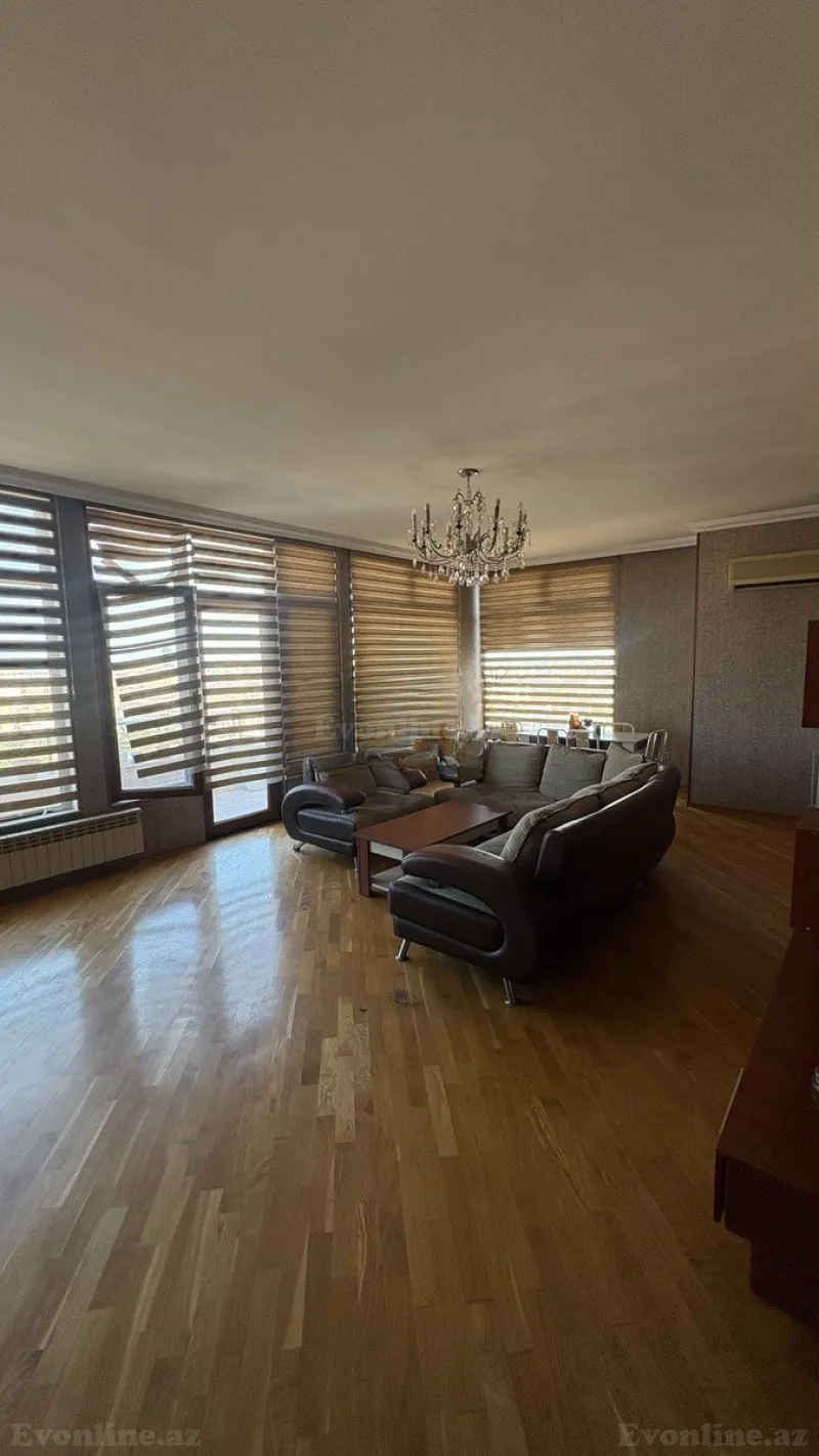 Satılır 3 otaqlı Mənzil Yeni tikili 127 m² M.Ə.Rəsulzadə - şəkil 2