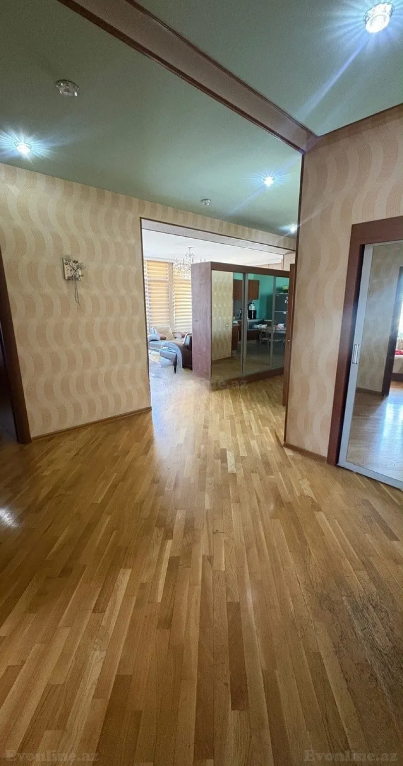 Satılır 3 otaqlı Mənzil Yeni tikili 127 m² M.Ə.Rəsulzadə - şəkil 3