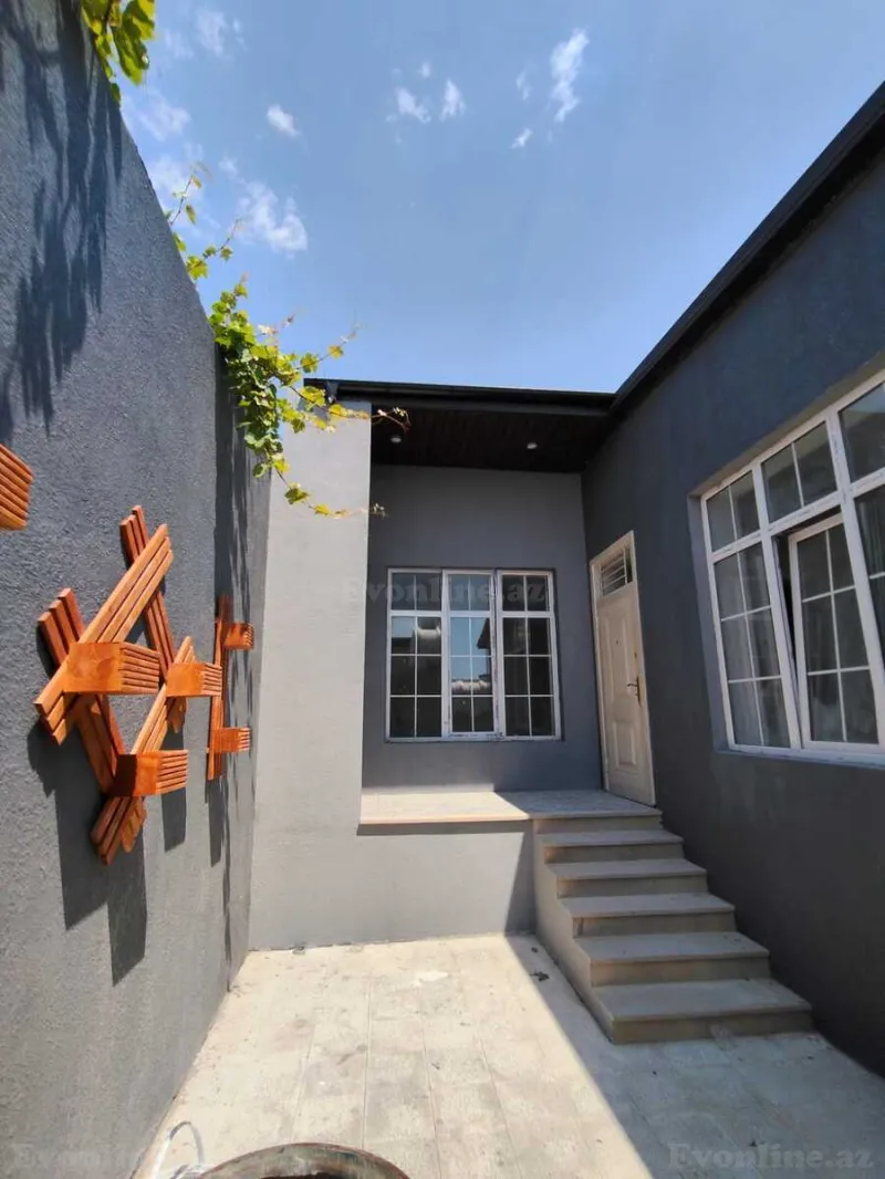 3 otaqlı Həyət evi 100 m² Əmircan Satılır