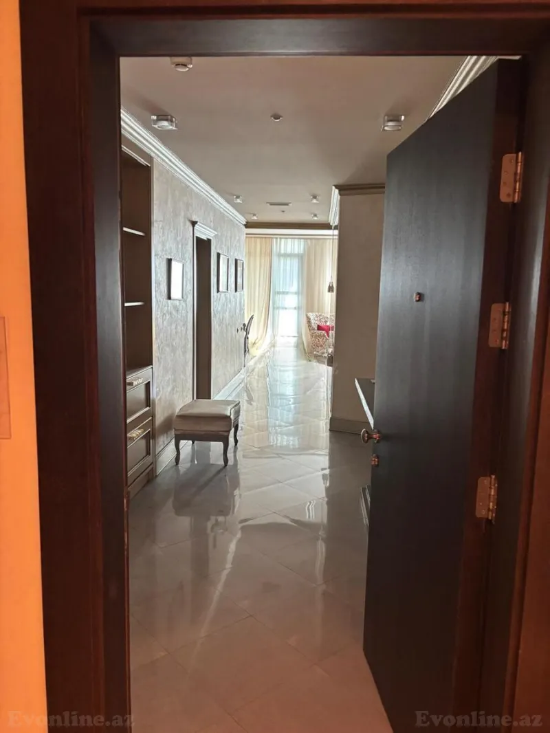Kirayə verilir 3 otaqlı Mənzil Yeni tikili 165 m² Səbail r. - şəkil 9