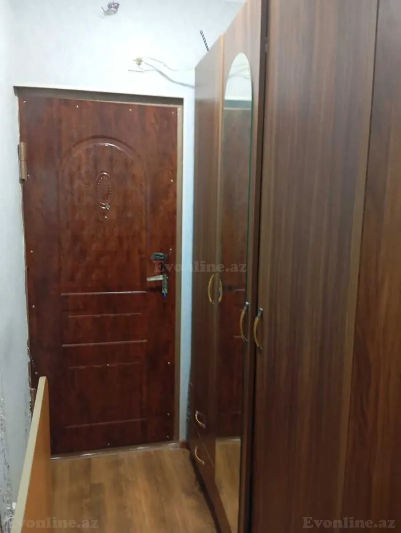 Bakı, Xətai r., Həzi Aslanov m.da 1 otaqlı mənzil satılır