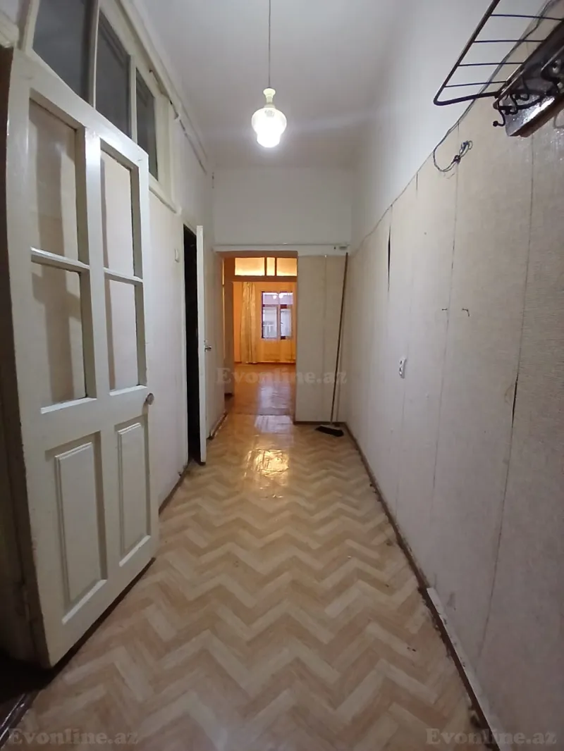 Satılır 2 otaqlı Mənzil Köhnə tikili 58 m² Səbail r. - şəkil 6
