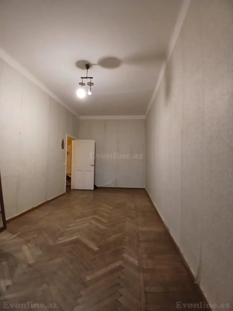 Satılır 2 otaqlı Mənzil Köhnə tikili 58 m² Səbail r. - şəkil 9