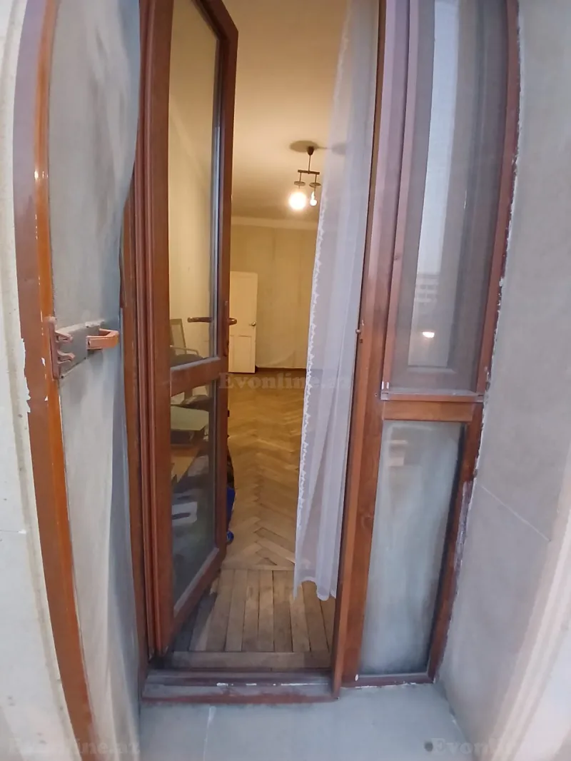 Satılır 2 otaqlı Mənzil Köhnə tikili 58 m² Səbail r. - şəkil 10
