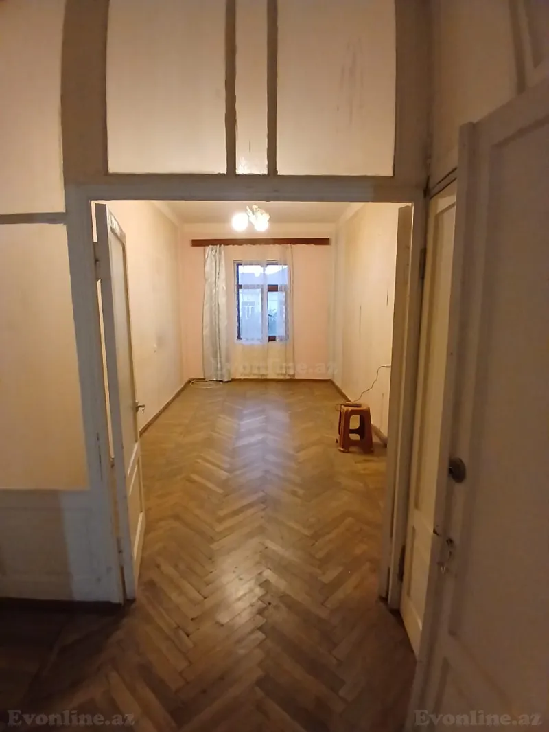 Satılır 2 otaqlı Mənzil Köhnə tikili 58 m² Səbail r. - şəkil 13