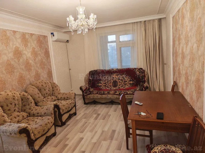 Kirayə verilir 4 otaqlı Mənzil Köhnə tikili 80 m² Neftçilər m. - şəkil 3
