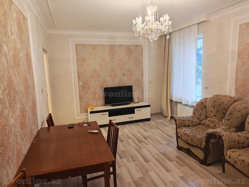 Kirayə verilir 4 otaqlı Mənzil Köhnə tikili 80 m² Neftçilər m. - şəkil 4