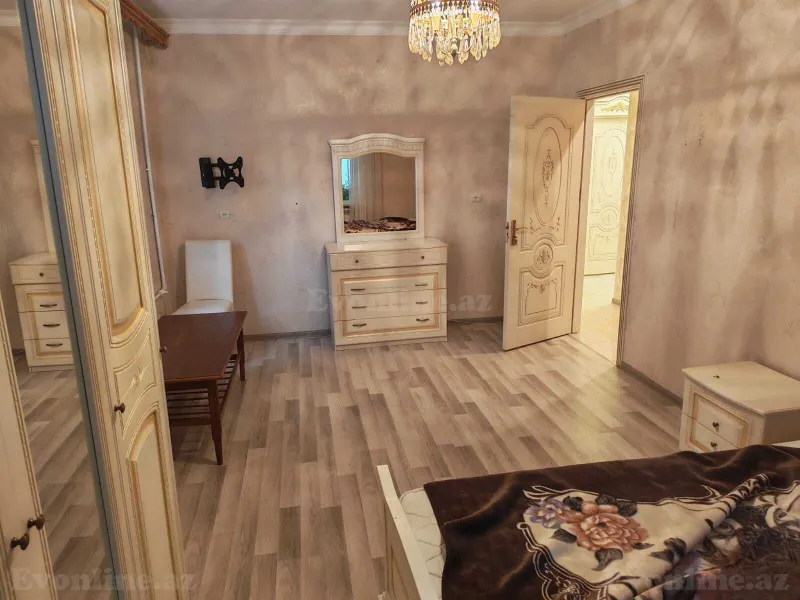 Kirayə verilir 4 otaqlı Mənzil Köhnə tikili 80 m² Neftçilər m. - şəkil 9