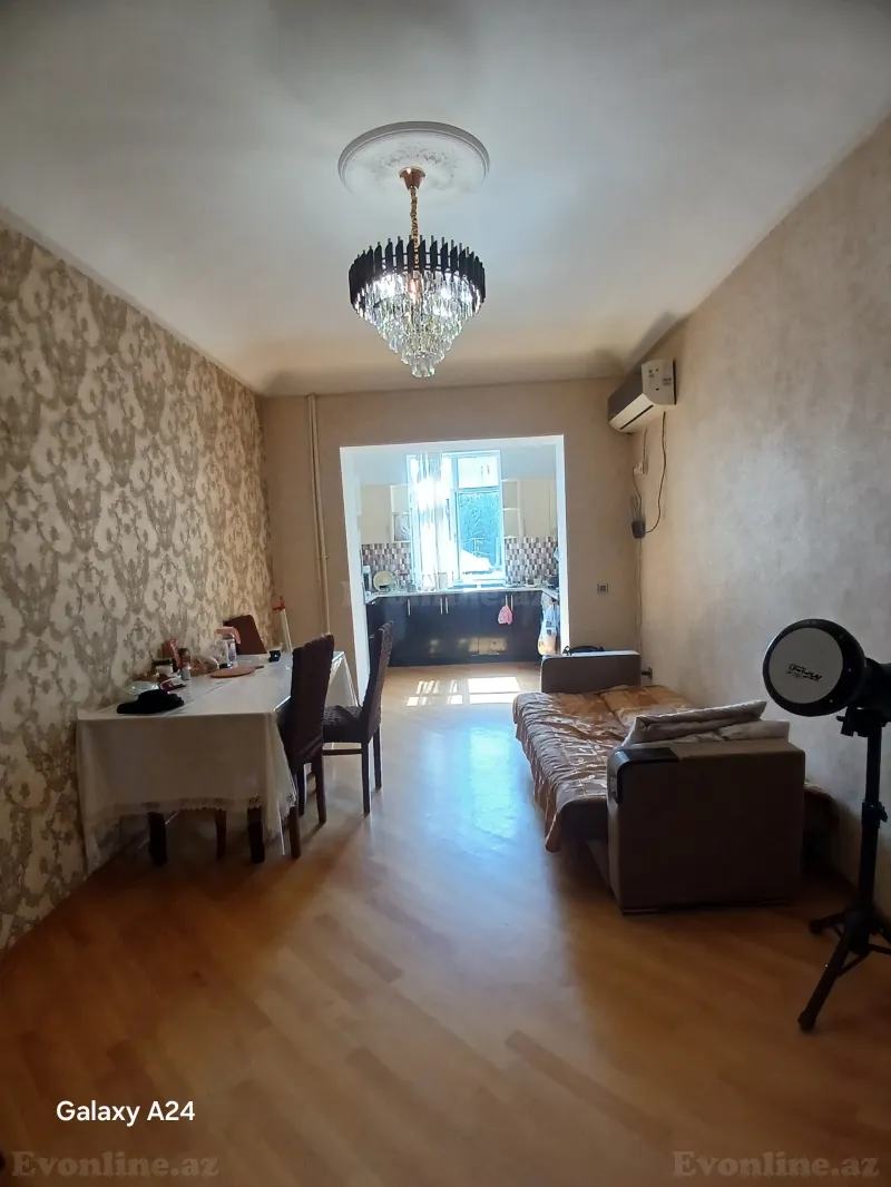 Kirayə verilir 3 otaqlı Mənzil Köhnə tikili 80 m² Atatürk pr. - şəkil 3