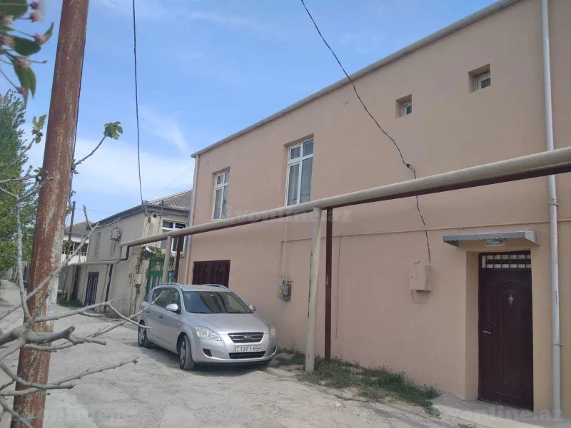 6 otaqlı Həyət evi 240 m² Ramana Satılır