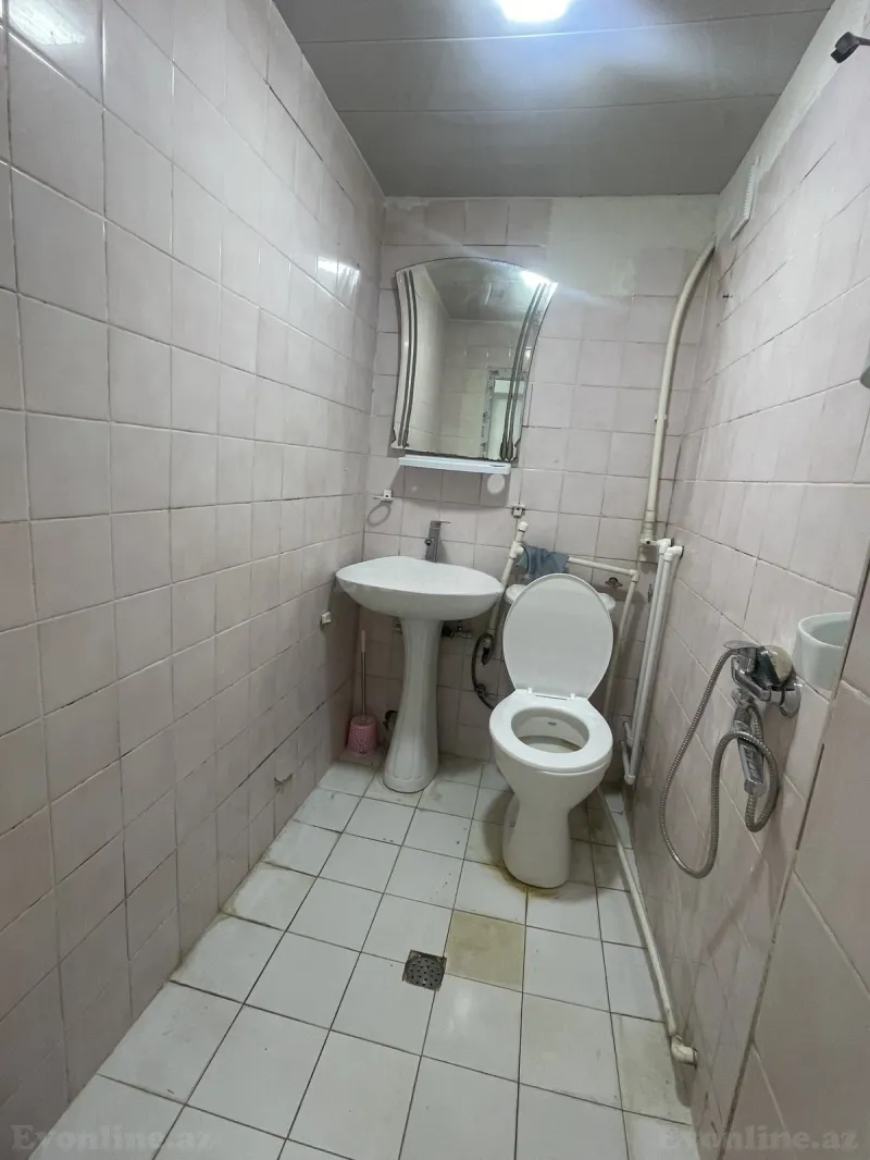Kirayə verilir 1 otaqlı Mənzil Köhnə tikili 35 m² Elmlər Akademiyası m. - şəkil 7