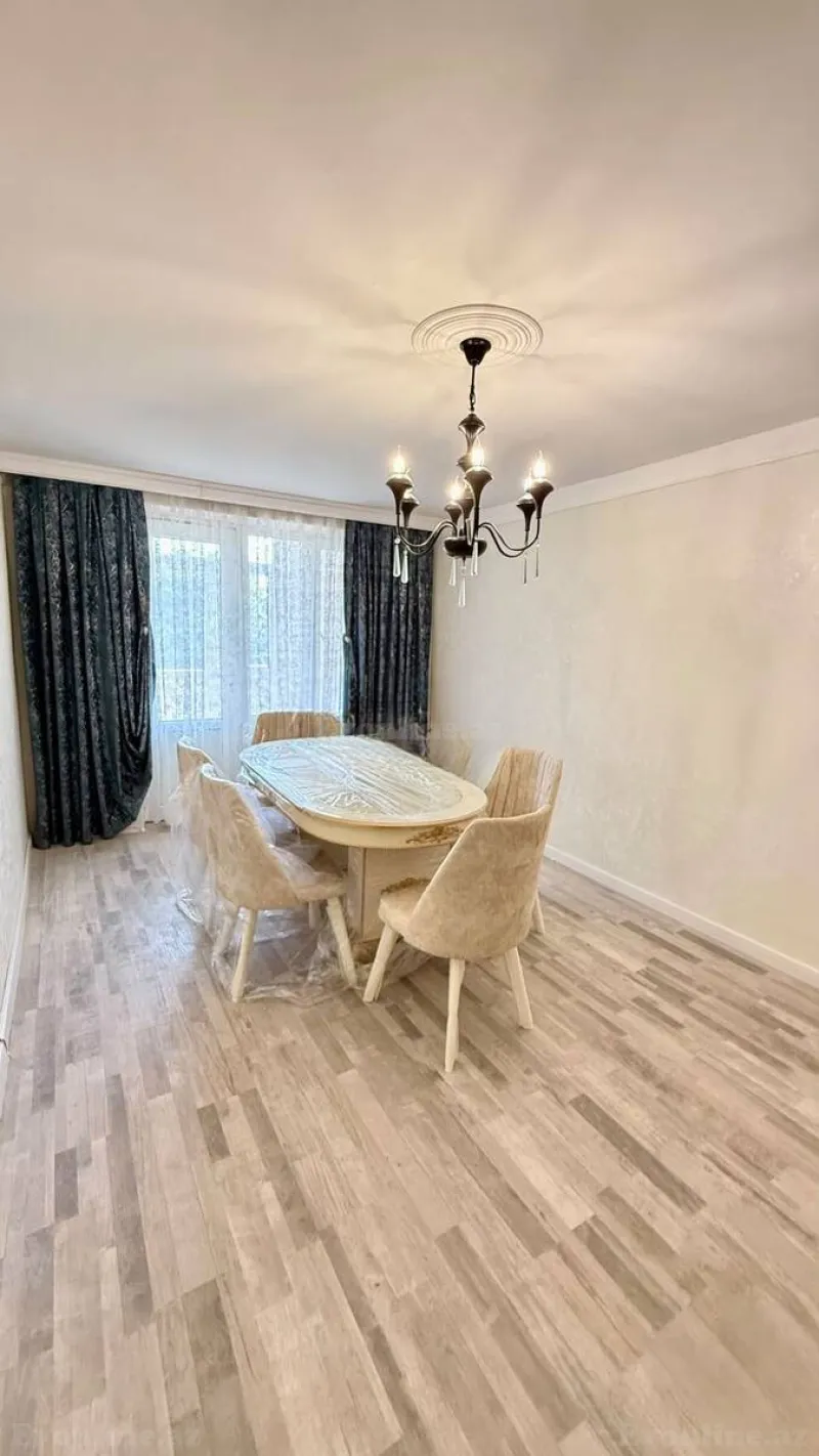 2 otaqlı Mənzil 50 m² İnşaatçılar m. Satılır