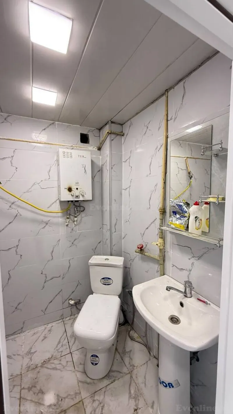 Satılır 2 otaqlı Mənzil Köhnə tikili 50 m² İnşaatçılar m. - şəkil 11