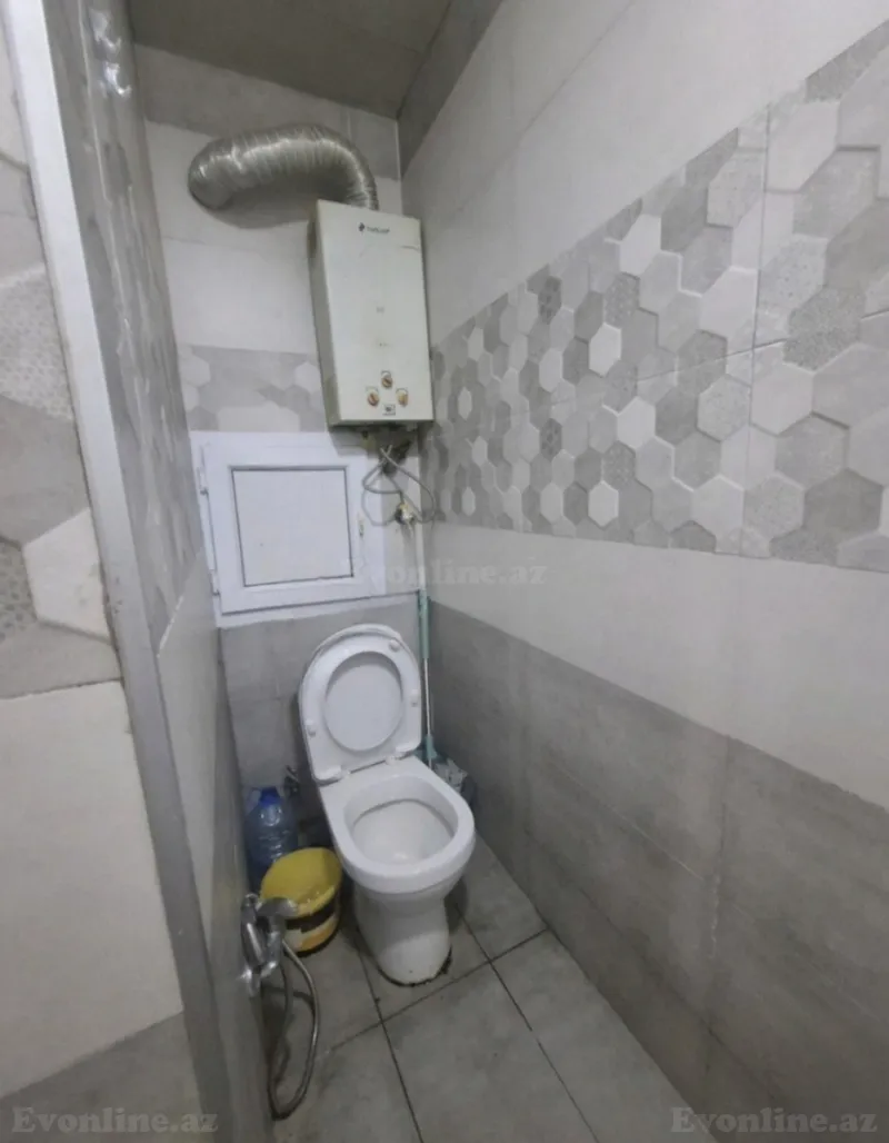 Kirayə verilir 2 otaqlı Mənzil Köhnə tikili 40 m² Memar Əcəmi m. - şəkil 6