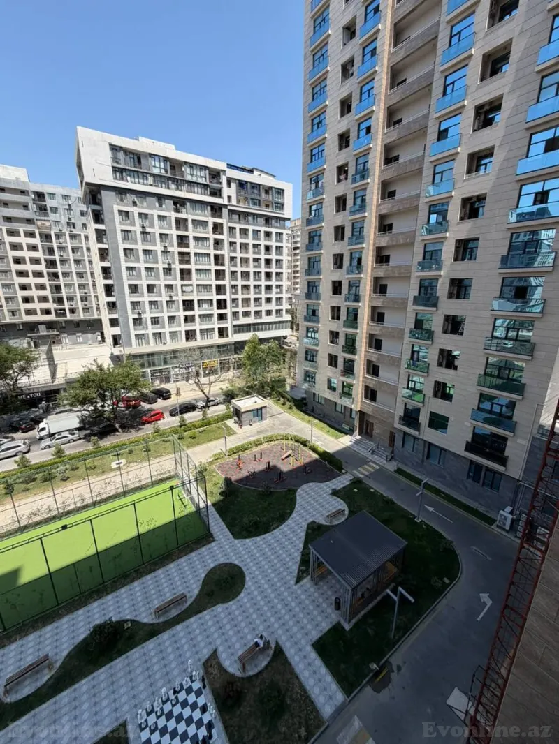 2 otaqlı Mənzil 84 m² 28 May m. Satılır