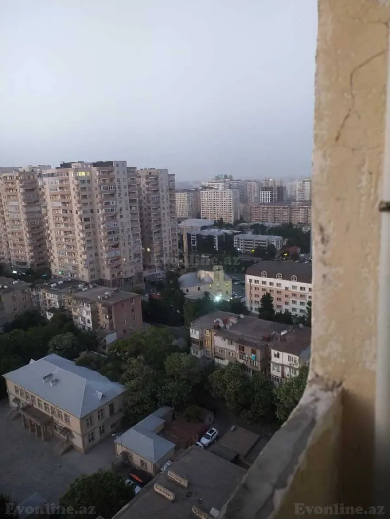 2 otaqlı Mənzil 60 m² Elmlər Akademiyası m. Kirayə verilir